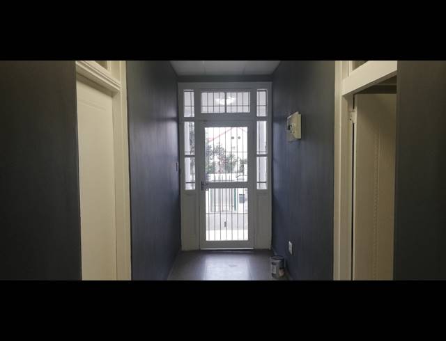 200M² OFFICE FOR SALE IN GLENWOOD